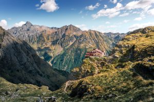 Comment préparer un trek dans les Alpes ?